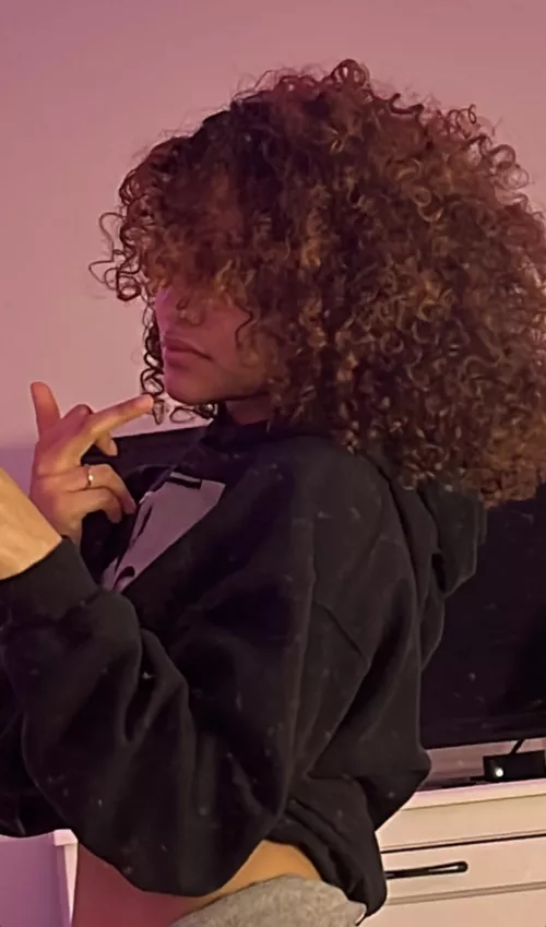 Any light skin fuckers with white dick🍫 🍦 Let’s end racism 🥴