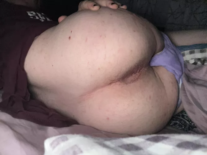 Anybody wanna rearrange my guts 😘