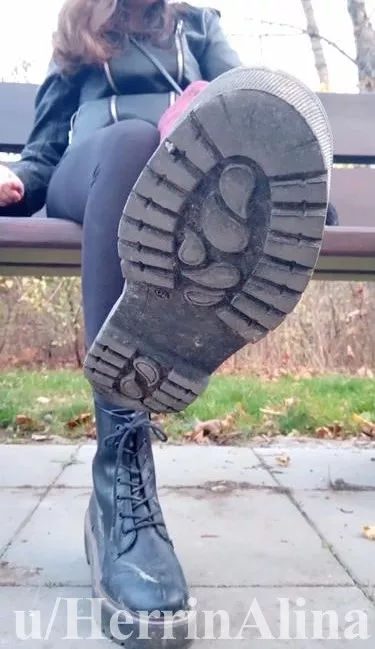 are you hungry? (bootfetish)