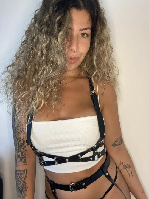 Black and white 😏