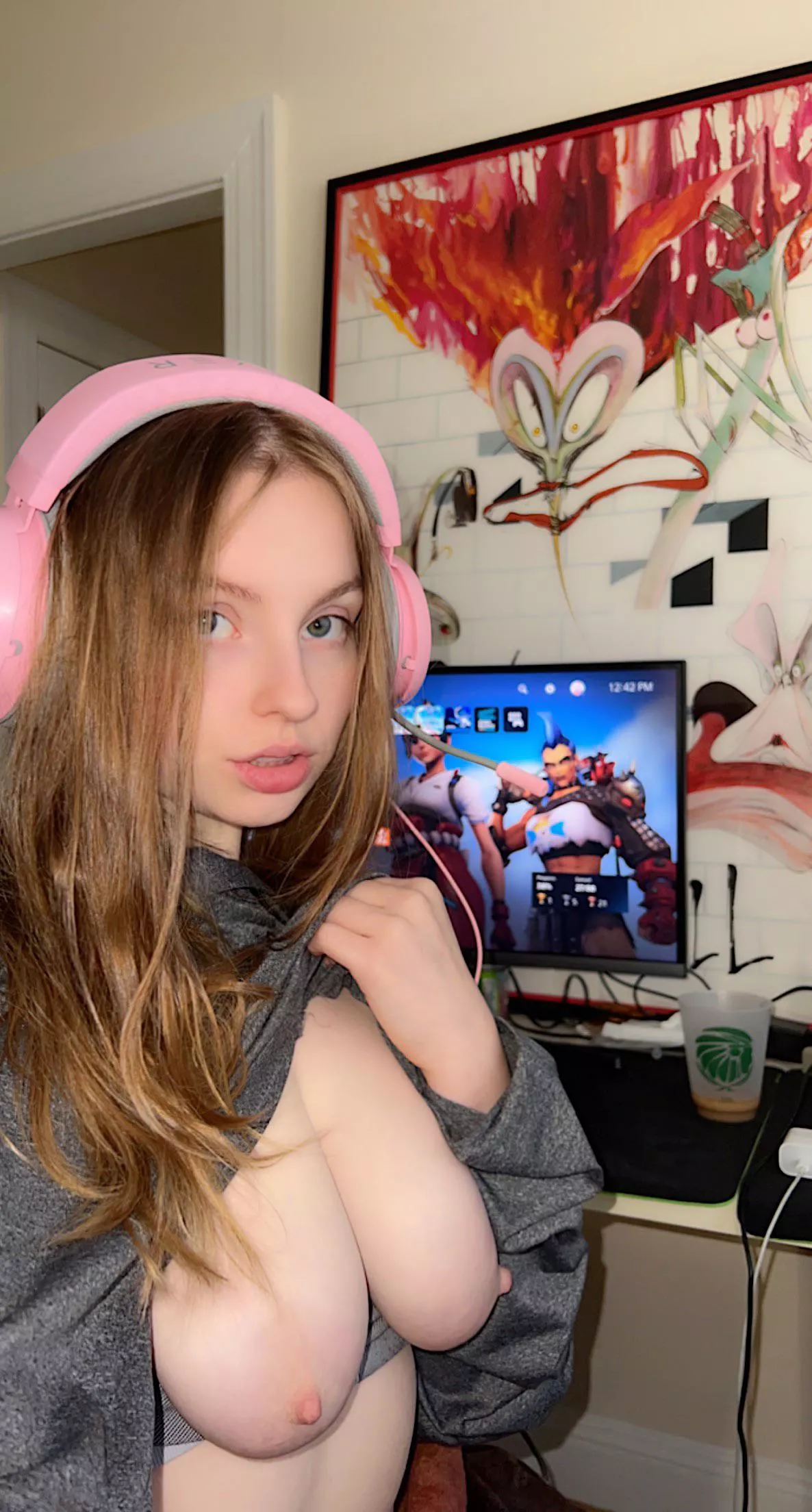 check this meat pie out <3 daily spams