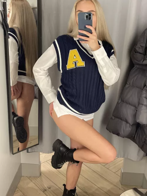 College girl is looking for an outfit, is this one good?