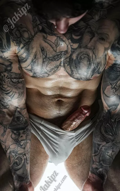 Come and suck daddy’s horse cock. HMU for a video