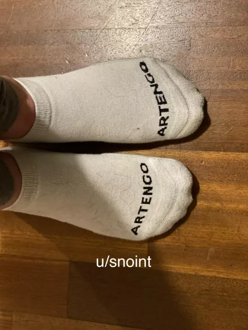Do you wanna see better my dirty socks?
