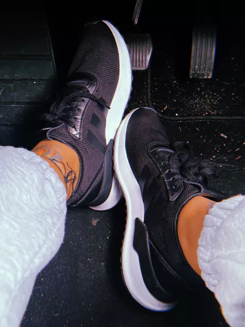 Do you want to take them off and bury your tongue between My post gym, bare sweaty toes? 😈😈[domme]