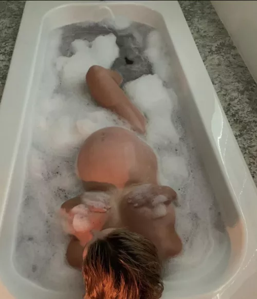 Getting in the tub 🛀 DM for customs