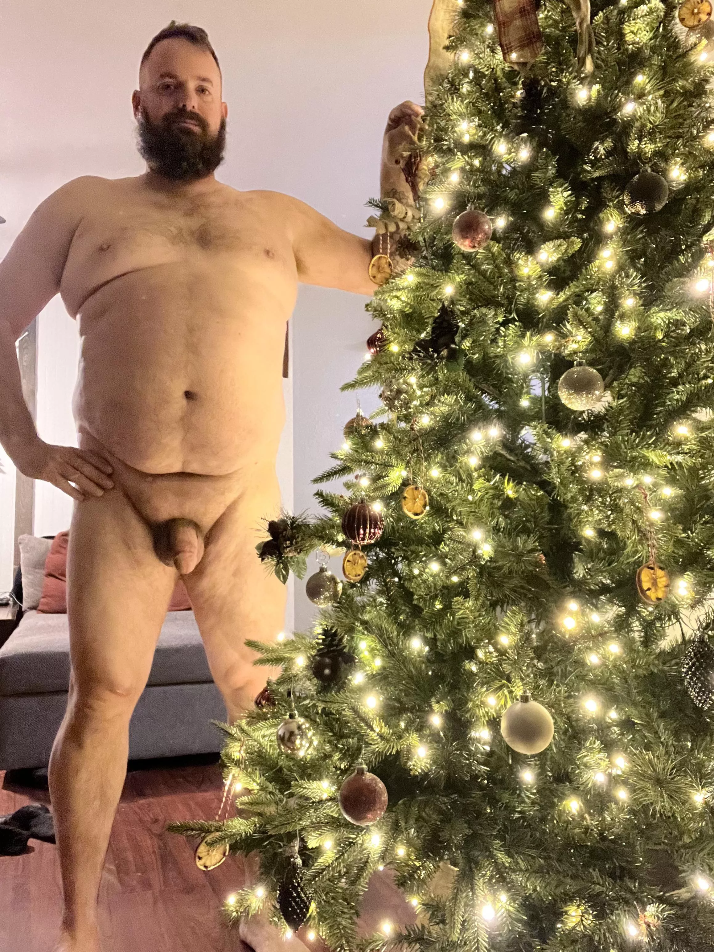 Hanging the last of the ornaments