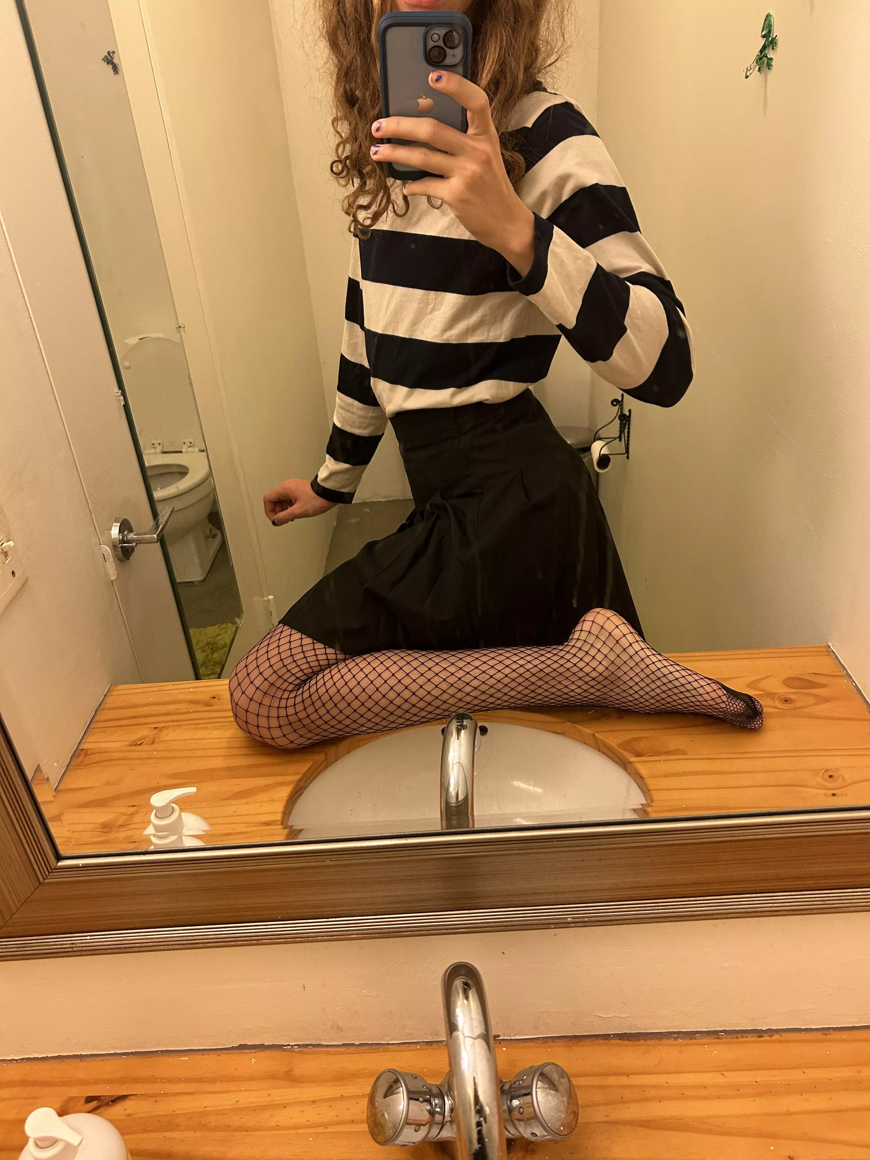 How’s my posing? (: