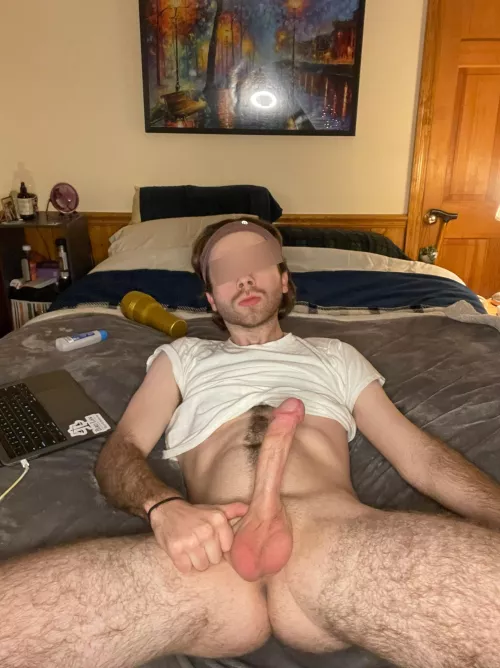 I bet you wish you had a roommate like me