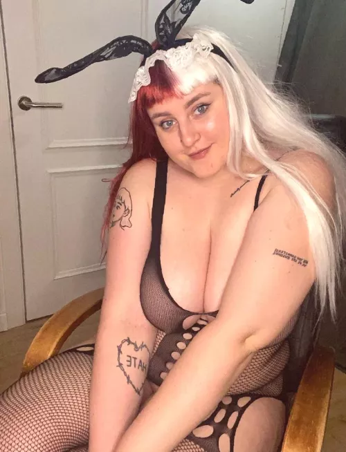 [Image]Bras are not allowed