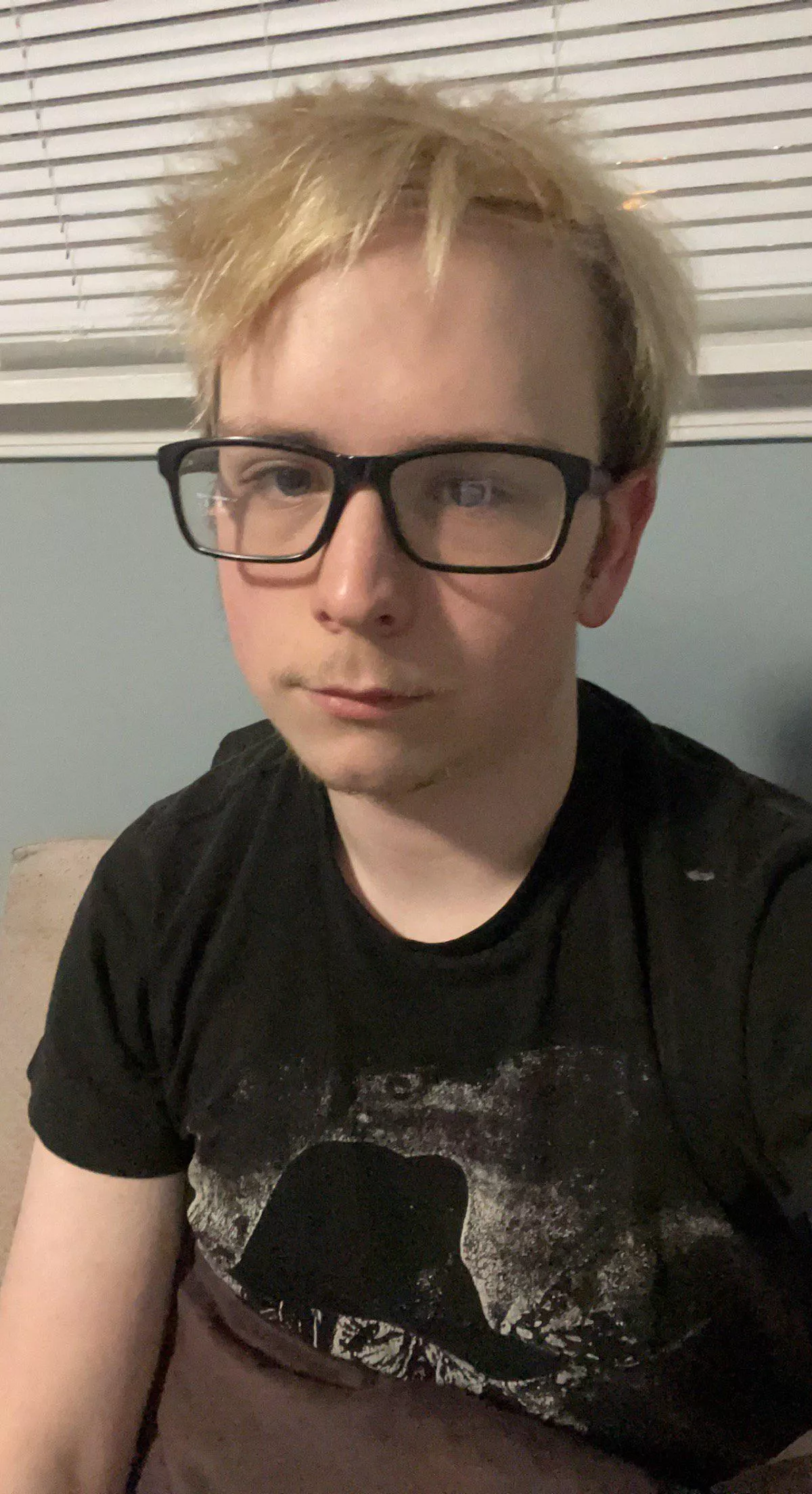 Insert “fellow gaymers” comment. Bored atm, one of those nights