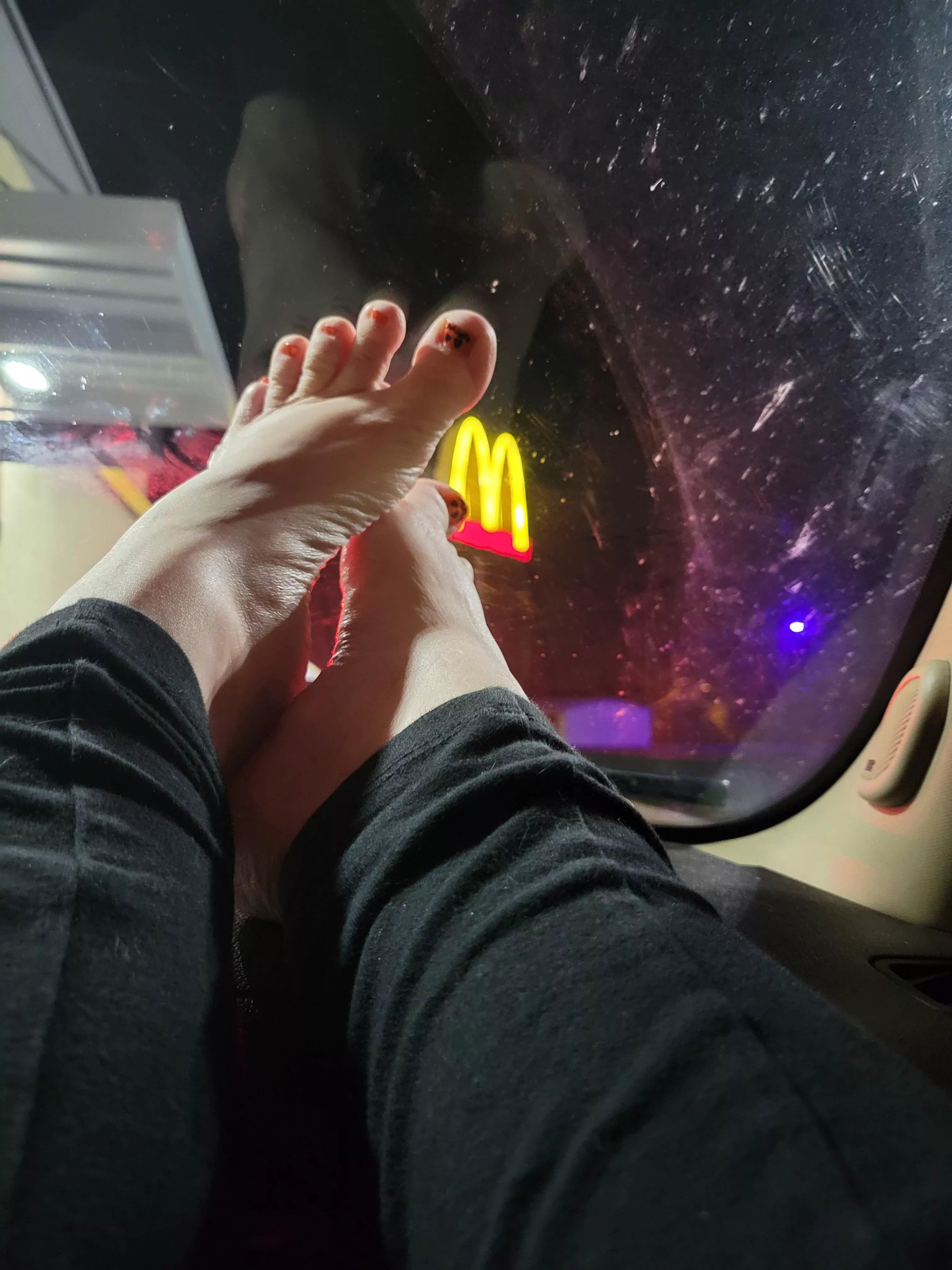 let me be your midnight snack