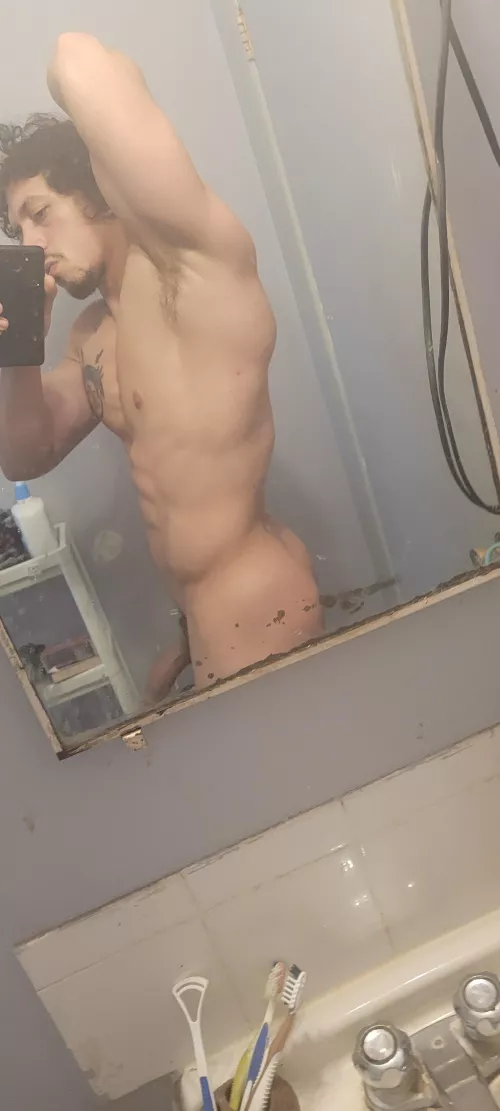 [M] Anyone want to help me rest😈