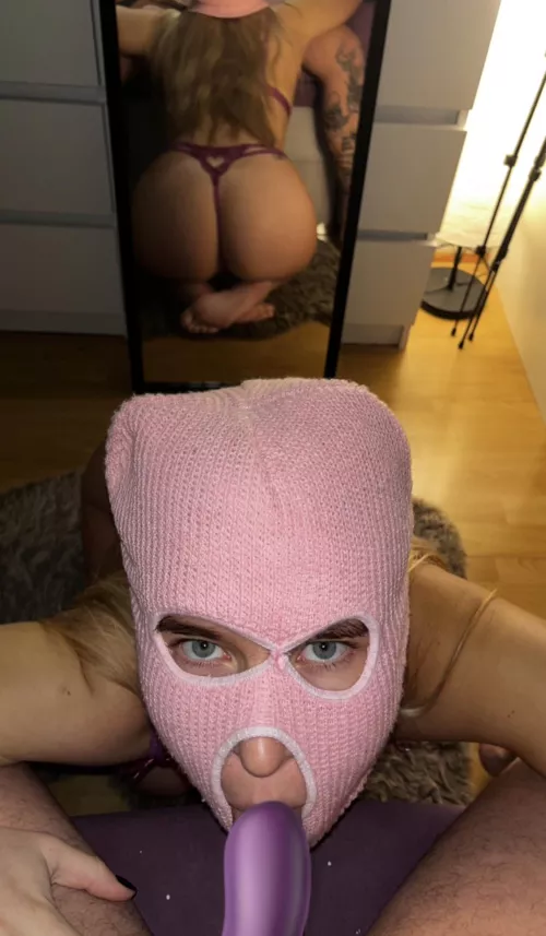 Mommy gives a BJ 😏🥰 Follow me on my free pages. Links on my sites ❤️ mommy want to make u cum 😏😏✊💦💦