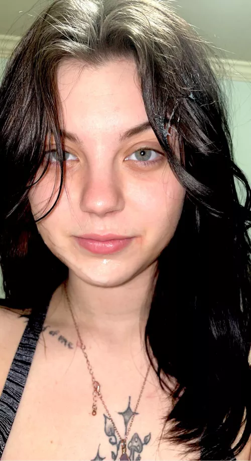 my face is a target for cum shots🤤