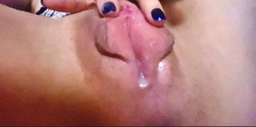 My tight English pussy [F24] first post!