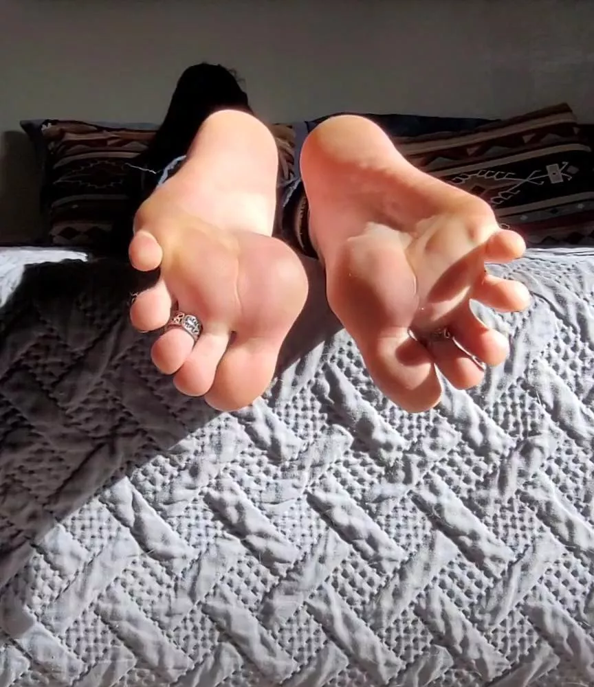 oh I sure love a good tease, don't you? 🤭