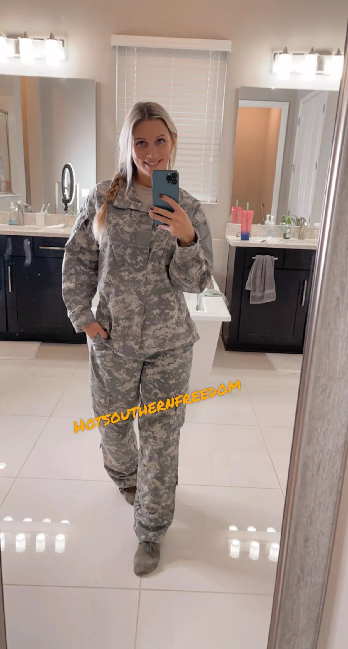 Older mom am I still worth undressing?