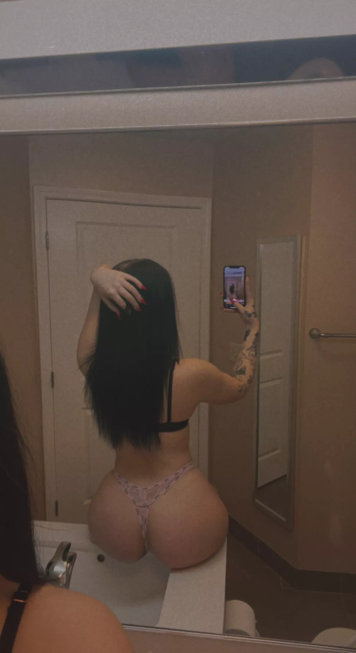 pull my hair & let me sit on it;)