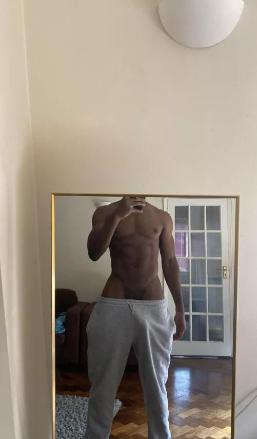 Pull my sweatpants down