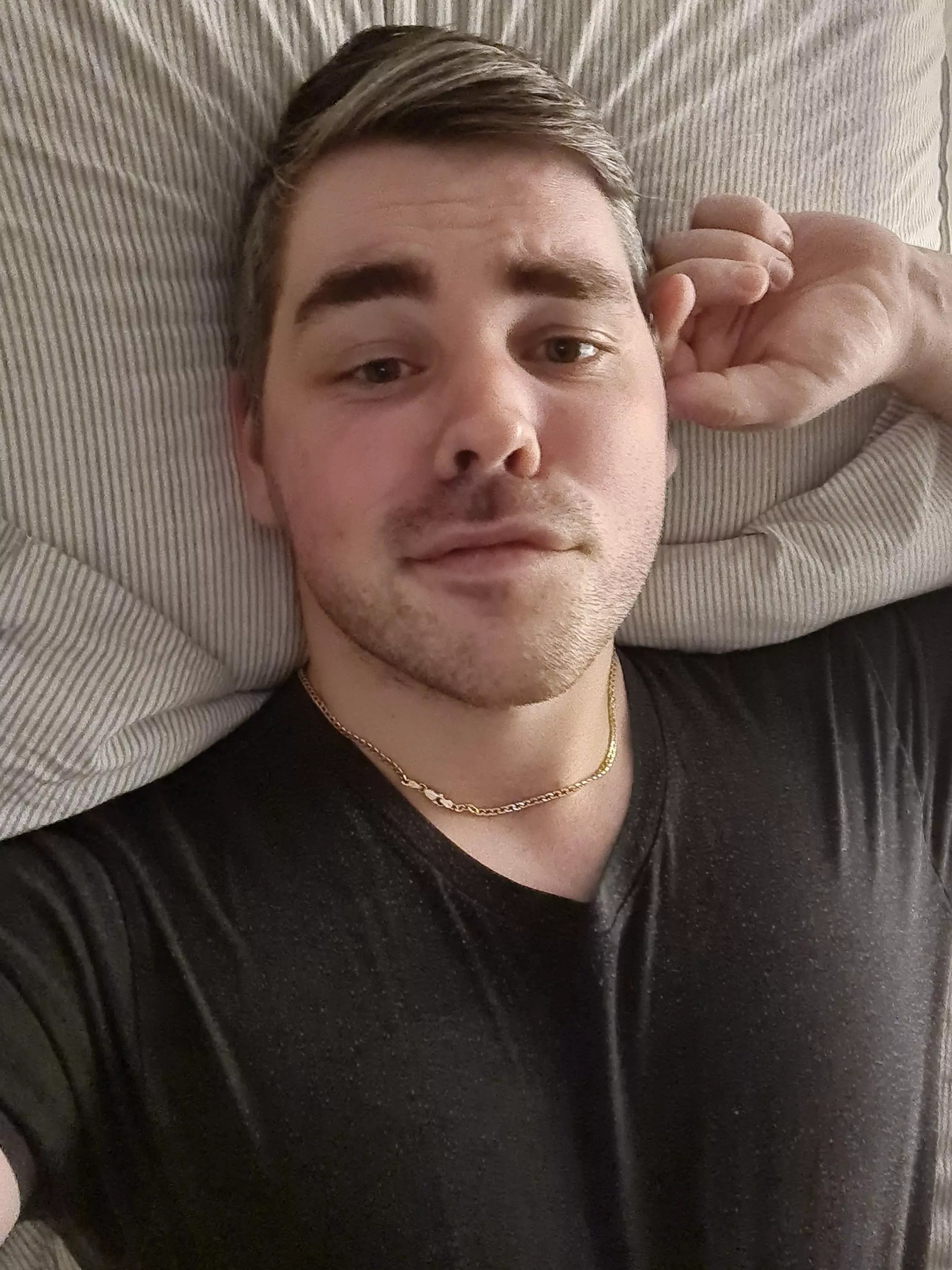 Sunday blues - enjoying those last hours with my Switch 🎮🎵