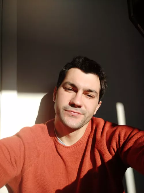 Sunny Sunday, I wish I had someone to enjoy the day with ☀️