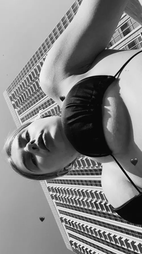 u should go to pool with me