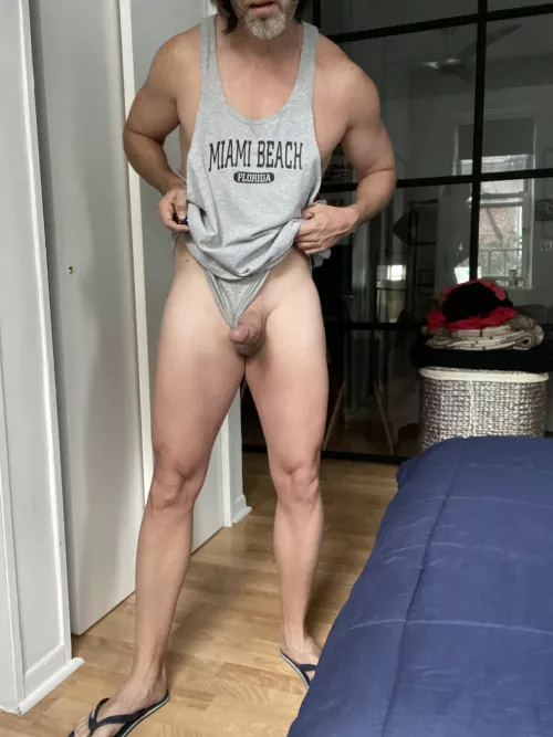 Wanna see the juice run down my leg?