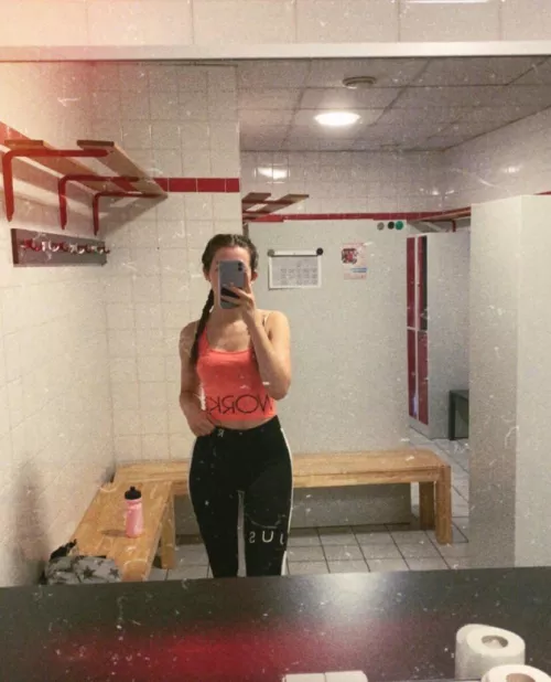 What do you think about my hair? They are certainly practical ;)