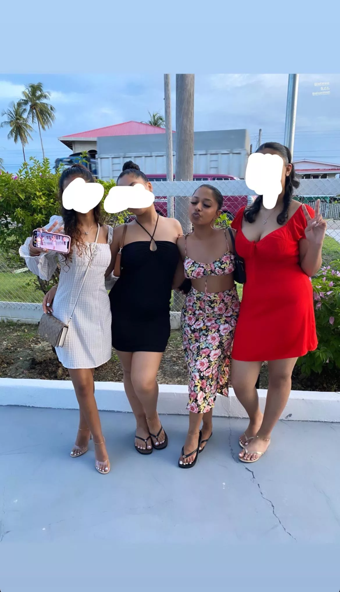 Would u let 4 indian girls serve u ? [F]