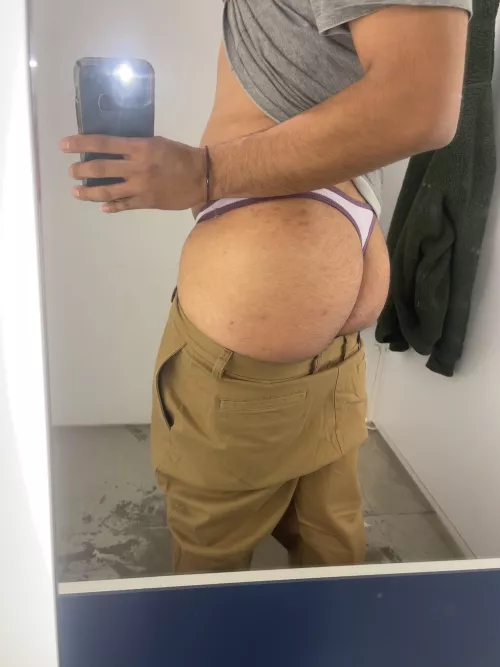 would you come into the fitting room with me😉