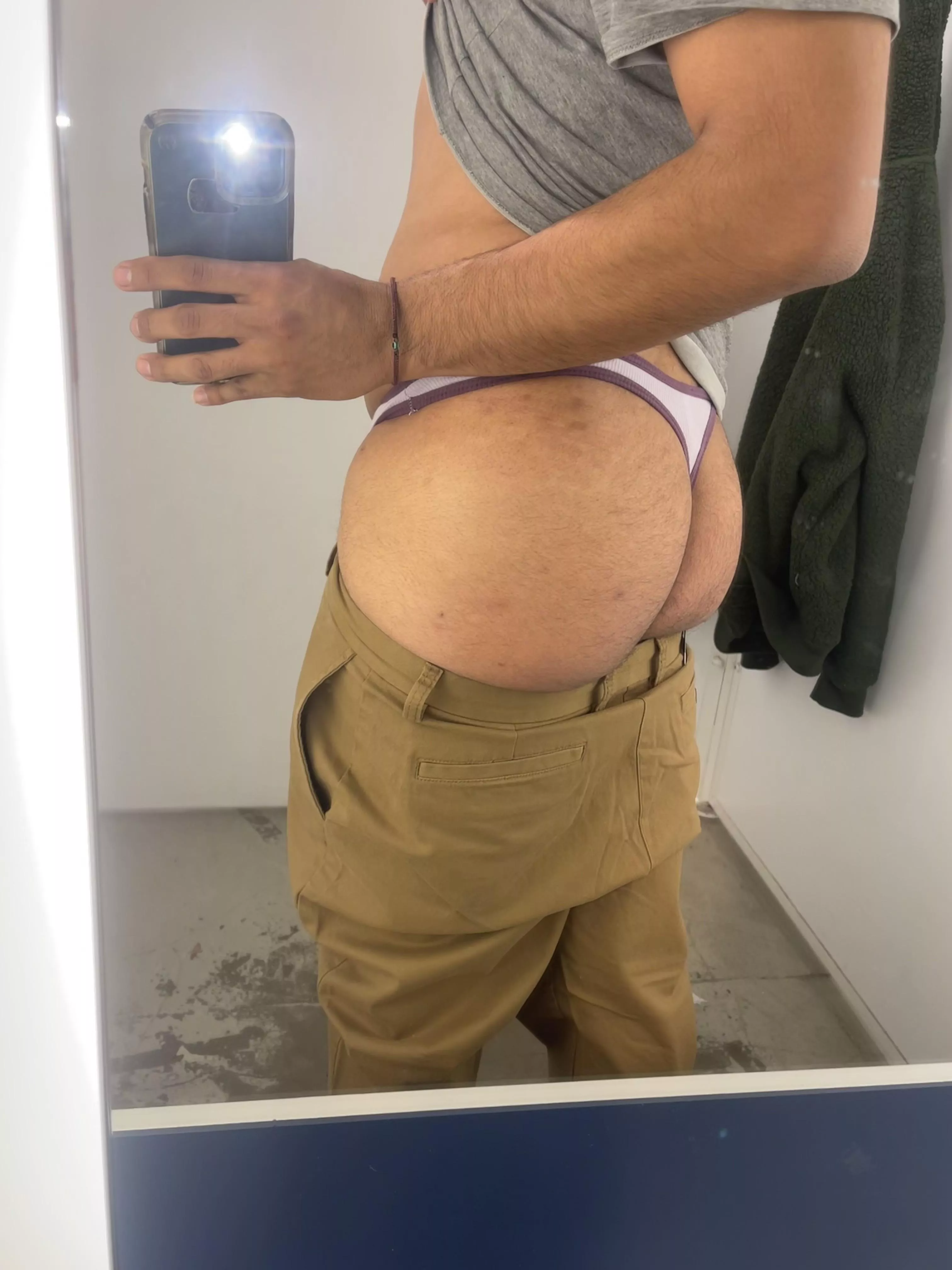 would you come into the fitting room with me😉