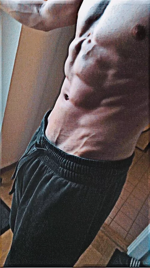 You know its getting real when those ab veins come through