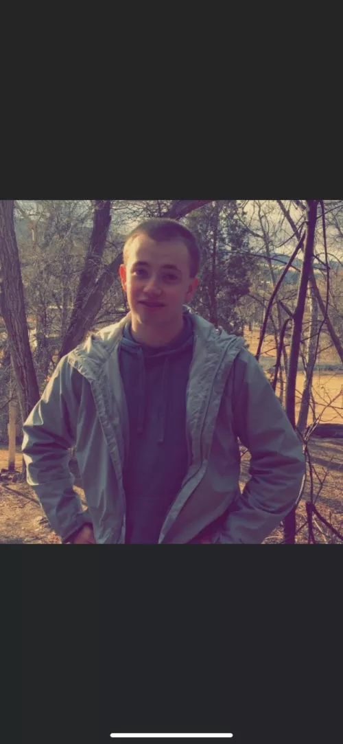 18M from idaho anyone else from idaho? Hmu