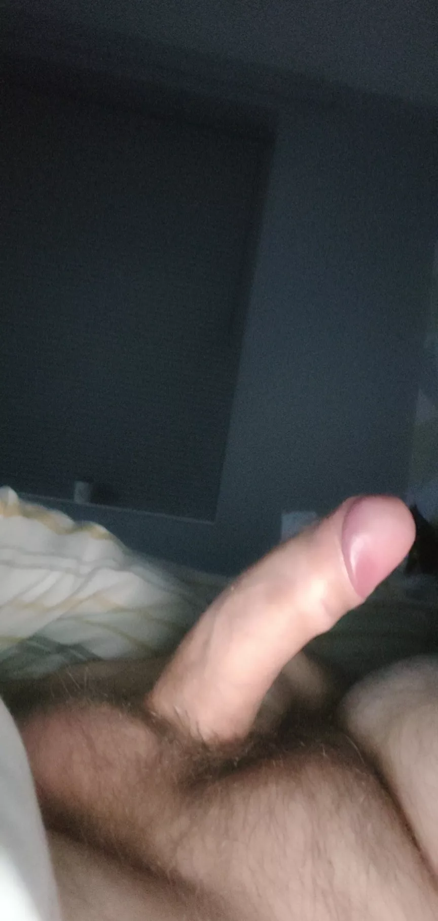 22 uk bored, someone dm