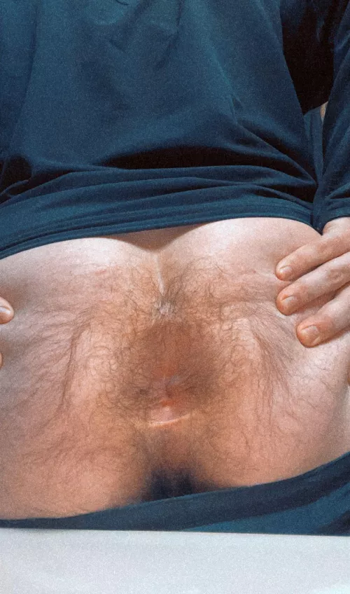 26 m usa. Can't sleep, someone want to keep me company?