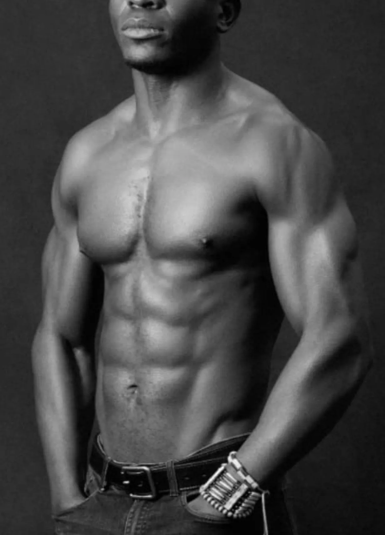 39M - Dallas, Texas - 12/08-12/09 Personal Trainer, Masseuse or the voice guy in town looking to connect with local Hotwives and Unicorns.