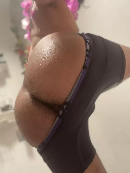 A hairy ass of fat assed twink