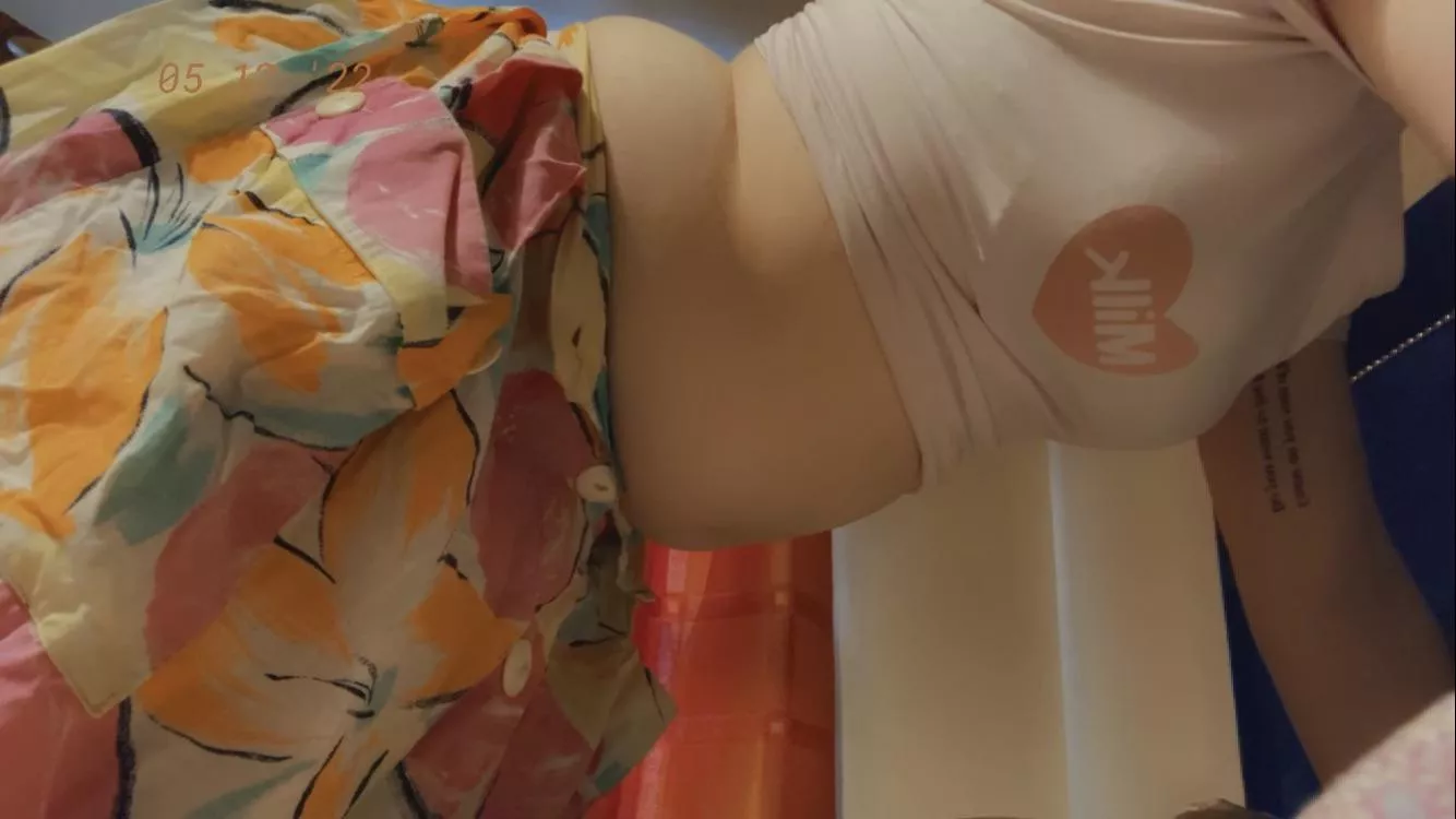 And this is my tummy when it’s nOt stuffed~