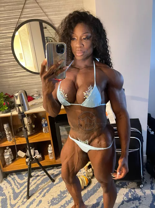 Blue bikini for the win