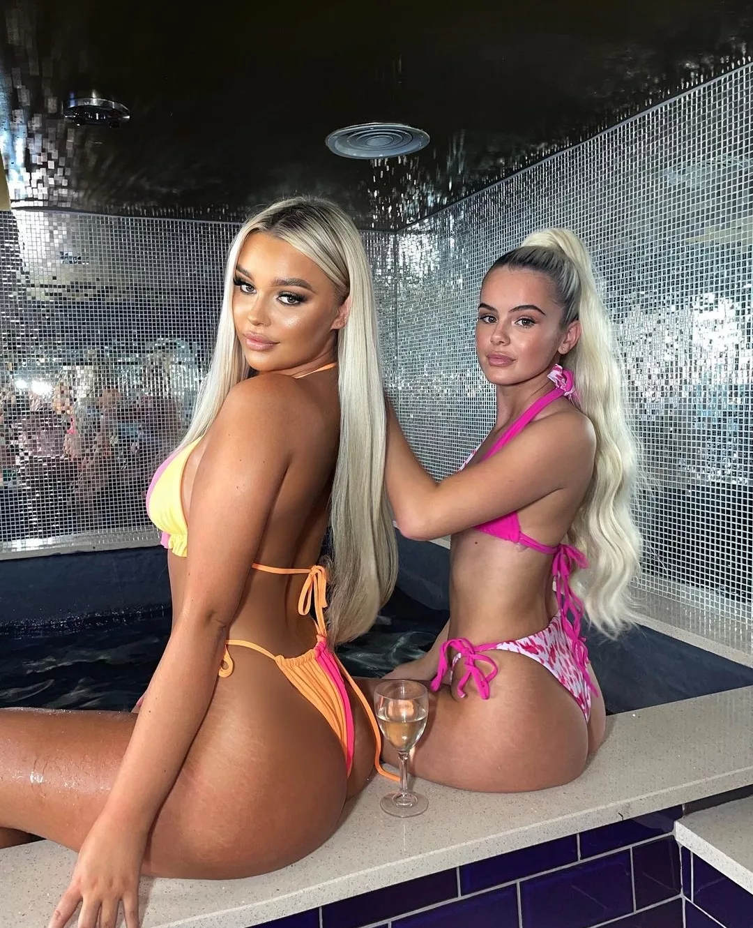 Chavs at the Pool. Left or Right?