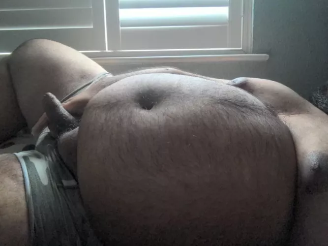 Chilling on the bed, visitors welcome ;)