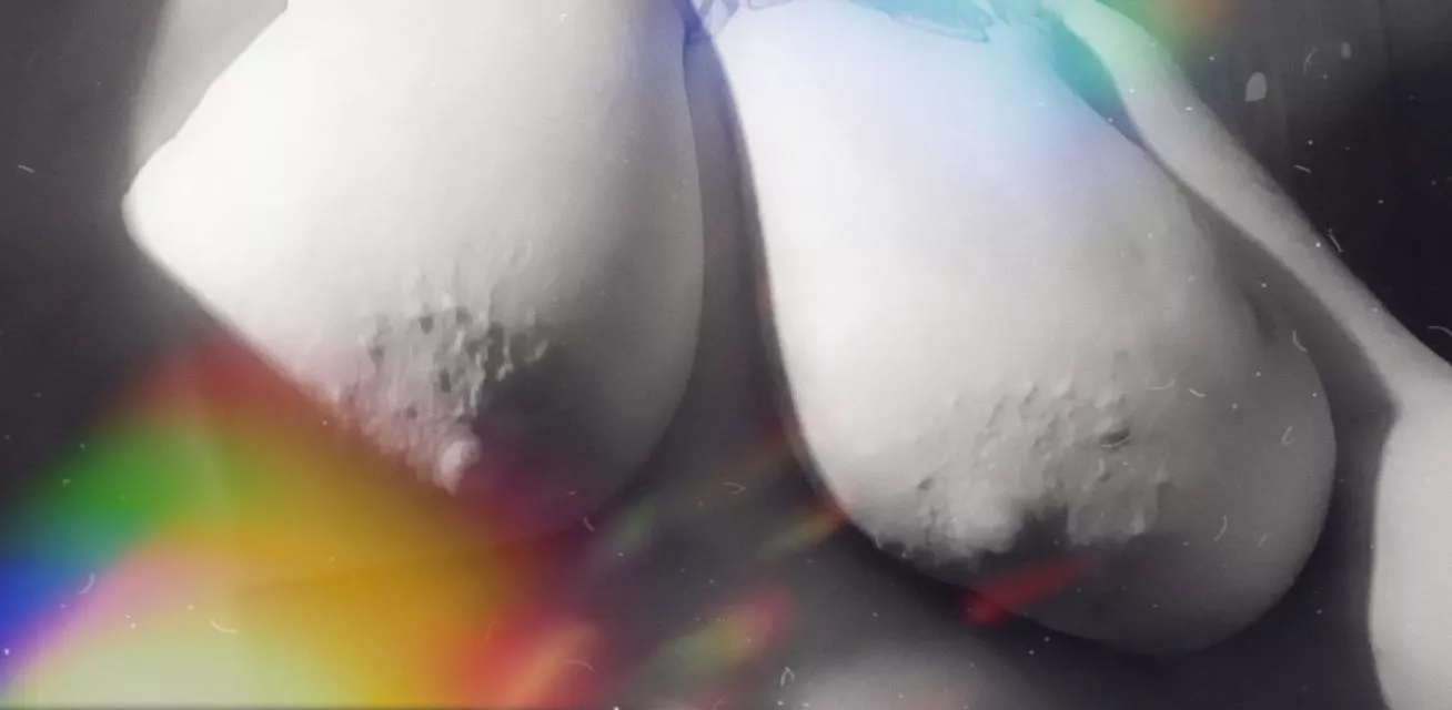 cougar seeking cub. I have an extremely high drive I'm from northeast Ohio..let's play fr.