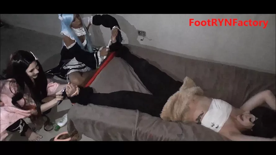 Does anyone has this video? Is in Spanish and is about a girl dressed as inosuke getting tickled