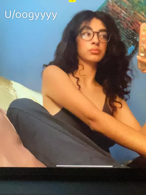 [domme] fantasizing about kicking u in the balls.