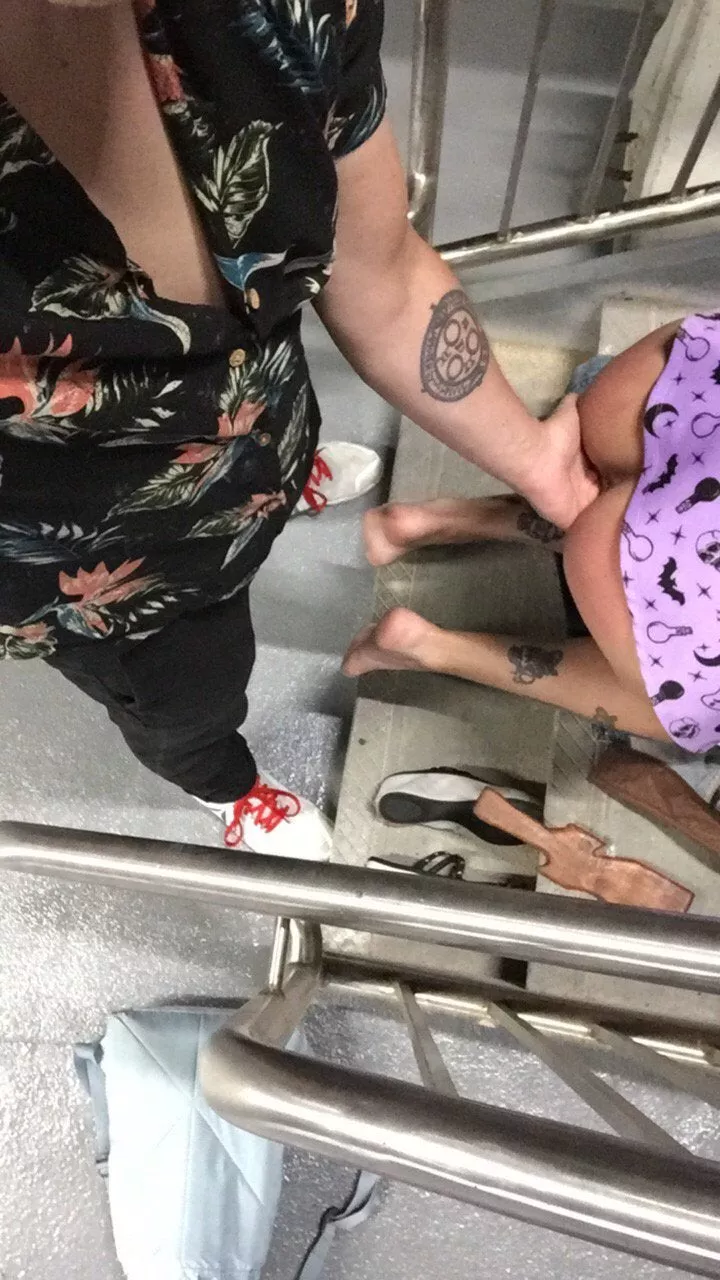 Had some public fun in the parking garage, until the cops showed up 👋🏻💦🤫