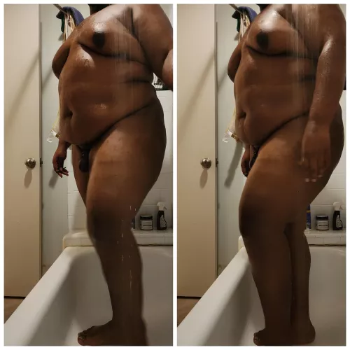 Hard not to take pics when you're this BIG and SEXY