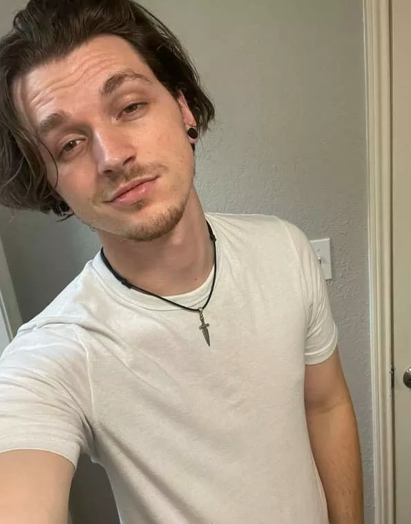 hey bros. First time on reddit, hoping it will go well. HMU