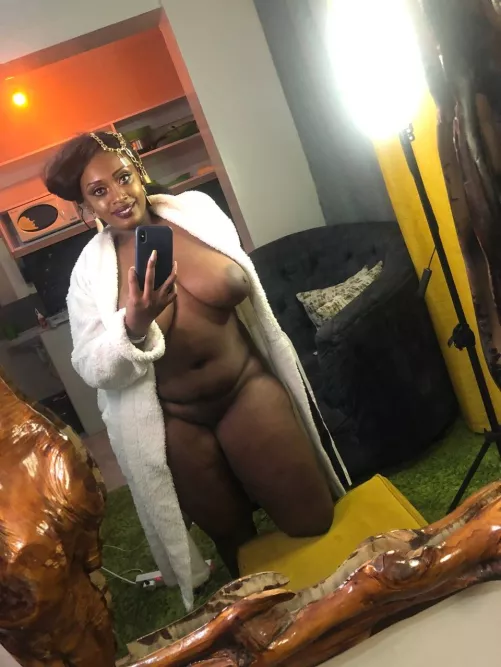 Horny mom next door. Hope you're a motherfucker :)