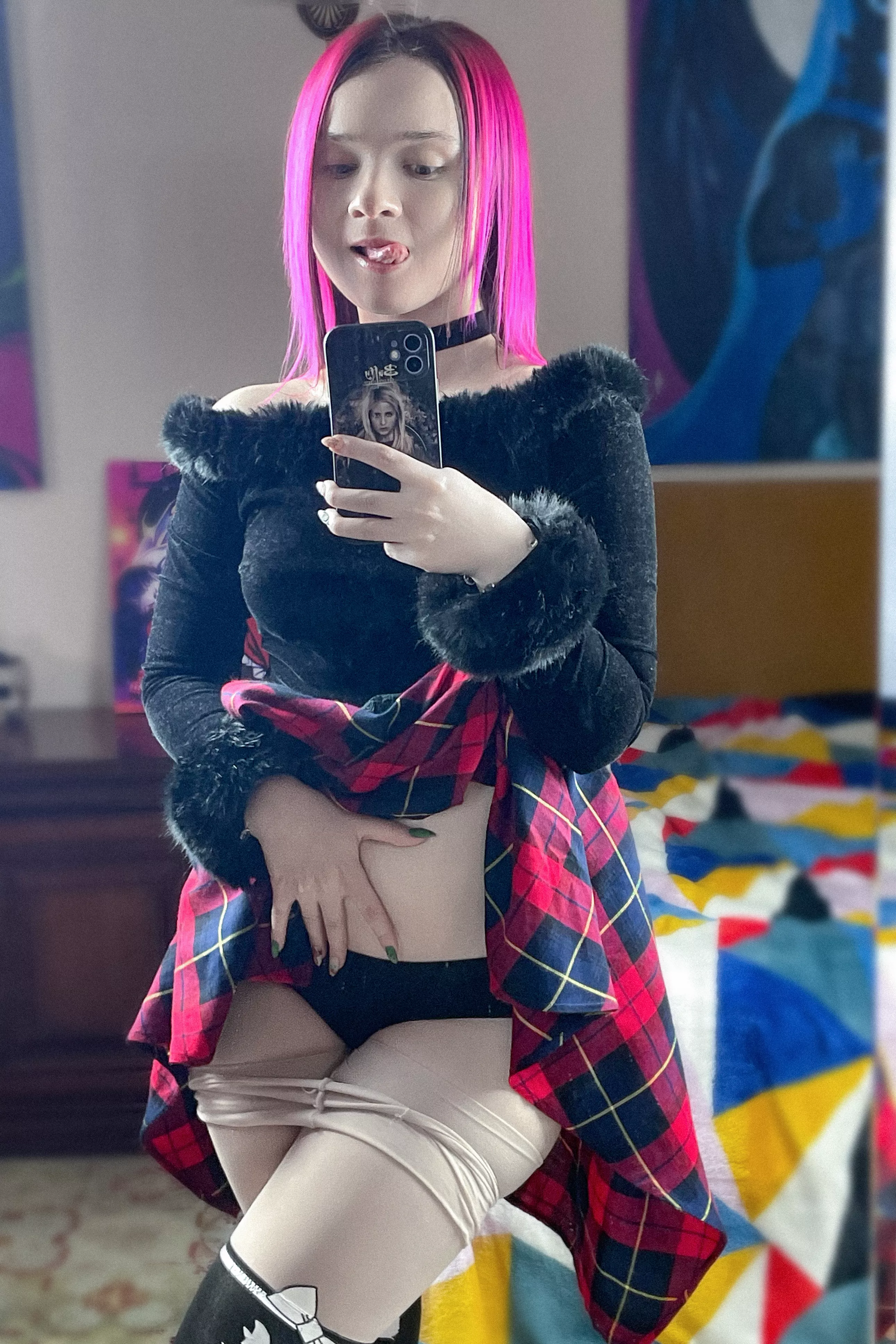 I am so naughty today, that our communication will be extremely obscene 😏